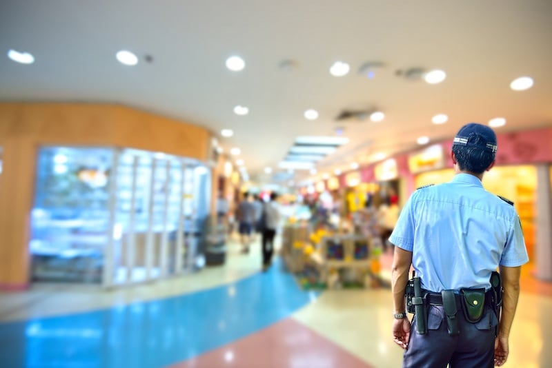 Why Retail Stores And Malls Should Hire Private Security Officers