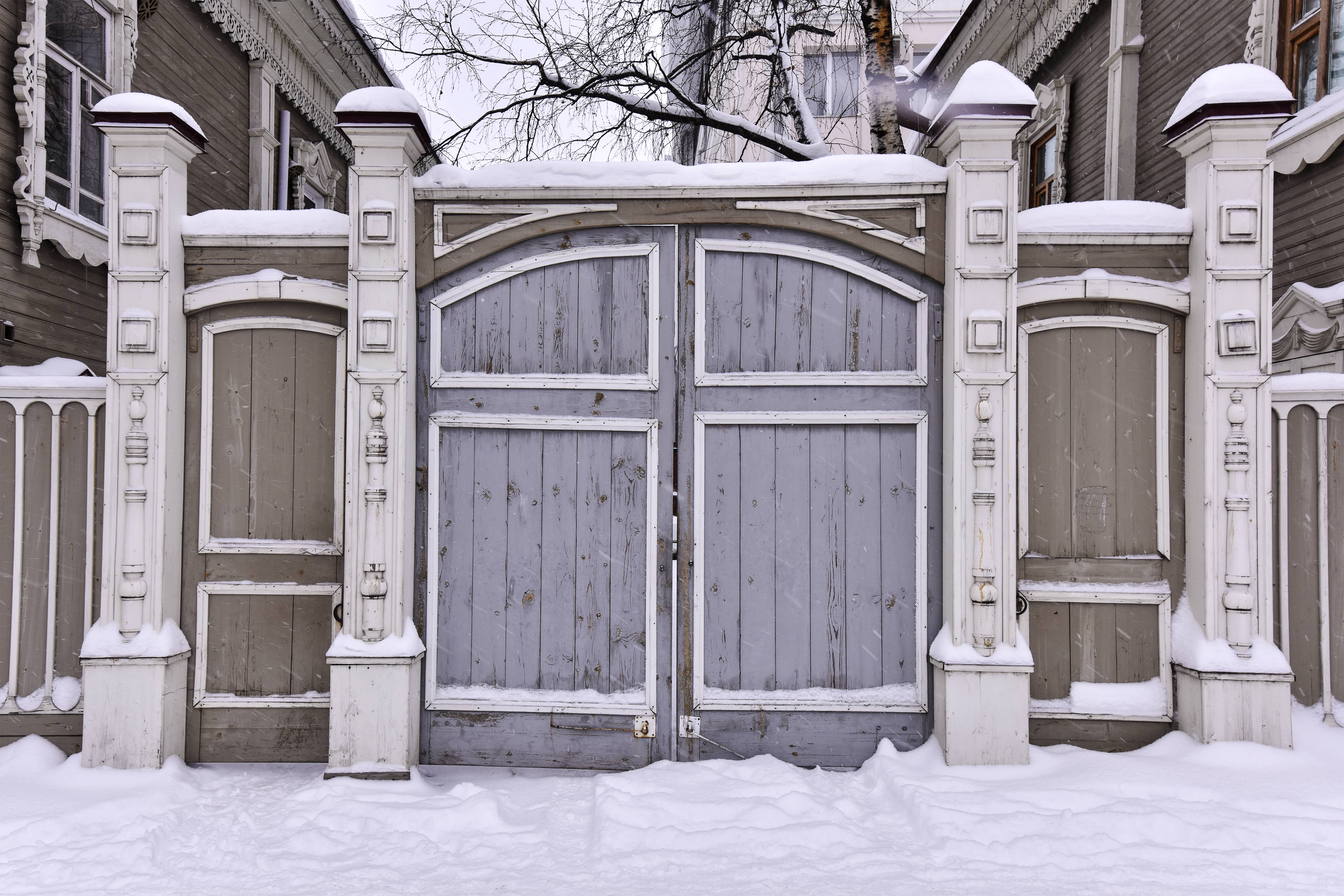 How to Protect Gated Communities During the Holidays