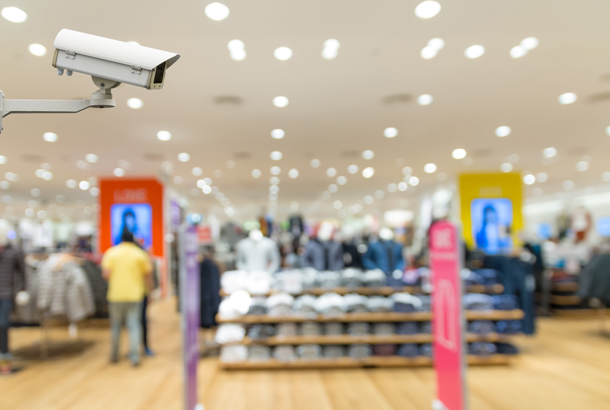 5 Reasons to Update Your Retail Security System